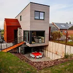 Amazon Corten * Marche-en-Famenne