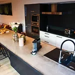 Semesterbostad Amazon Corten