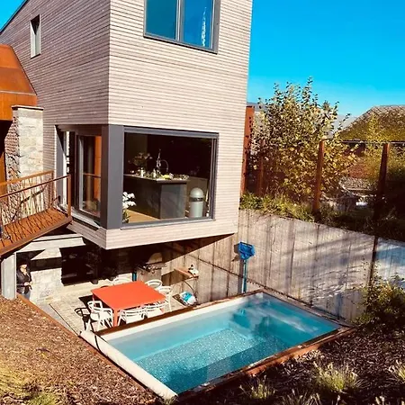 Amazon Corten * Marche-en-Famenne